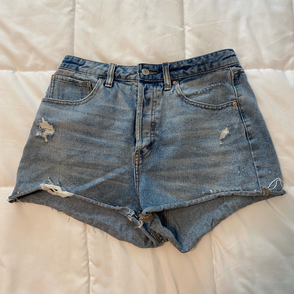 Wild Fable Light-Wash Cut-Off Jean Shorts